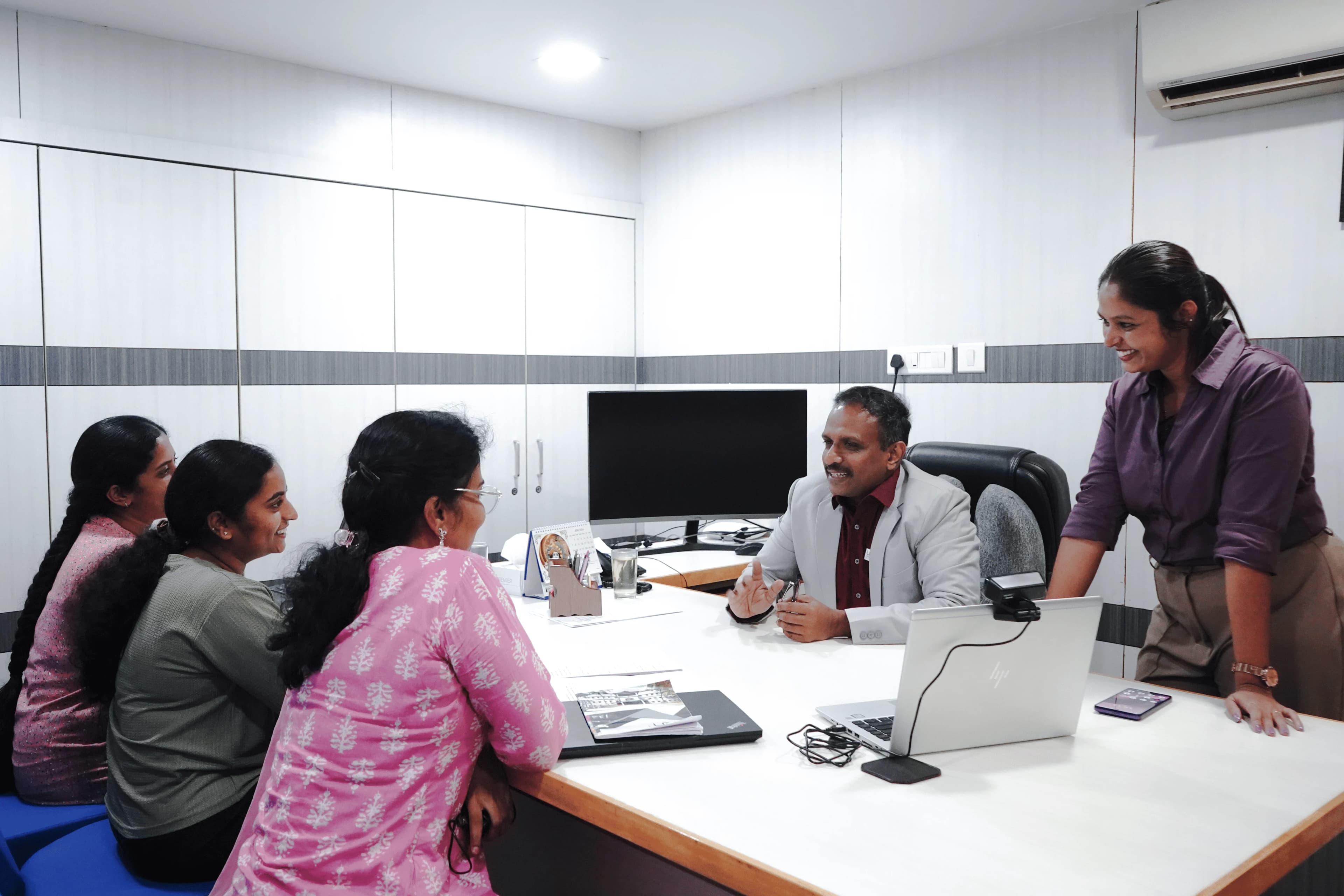 Academic Advisor in faculty session